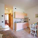 Apartmanhotel Nisportino Domus