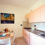 Nisportino Domus Apartmanhotel 2*