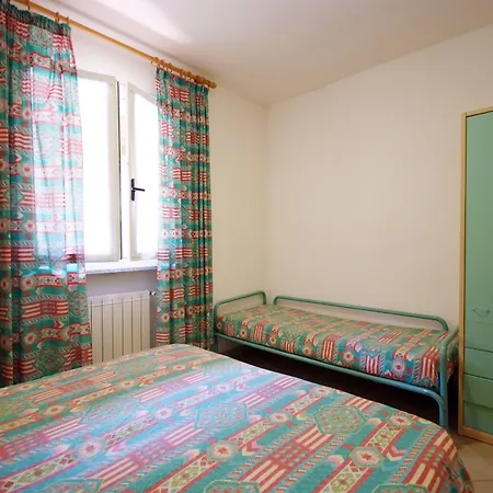 Apartmanhotel Nisportino Domus Nisporto