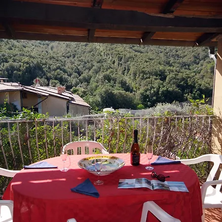 Nisportino Domus Apartmanhotel 2*