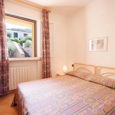 Nisportino Domus Aparthotel 2*