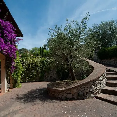 Nisportino Domus Apartmanhotel