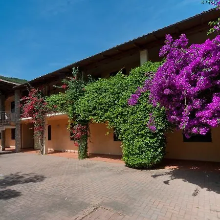 Nisportino Domus Apartmanhotel 2*