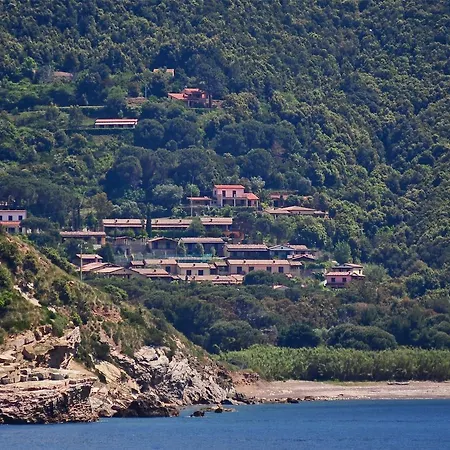 Nisportino Domus Apartmanhotel