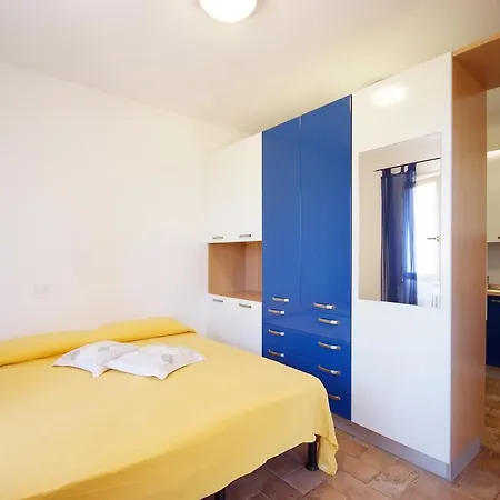 Nisportino Domus Apart Otel 2*