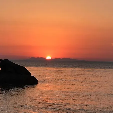 Nisportino Domus Apartmanhotel 2*