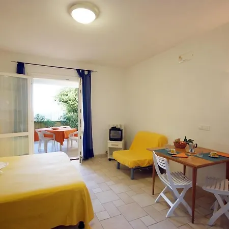 Nisportino Domus Apart Otel 2*
