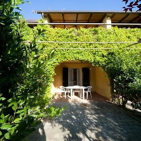 Apartmanhotel Nisportino Domus 2*