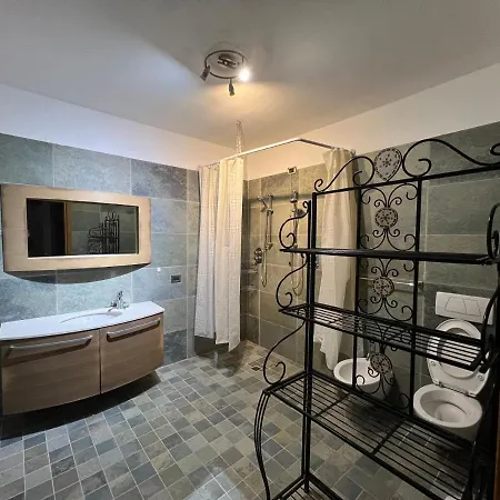 Nisportino Domus Apart-hotel 2*