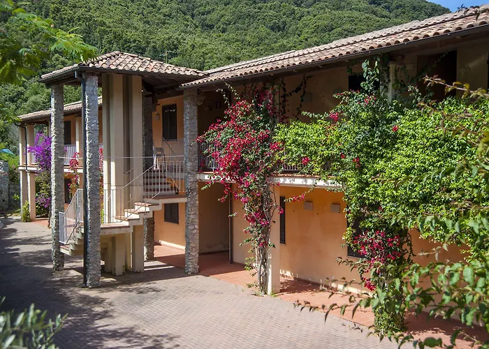 Aparthotel Nisportino Domus