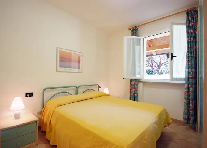 Nisportino Domus Aparthotel