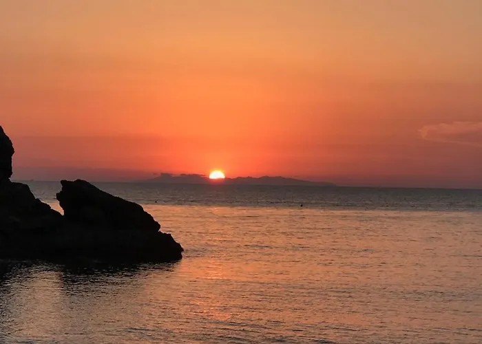 Nisportino Domus Aparthotel 2*