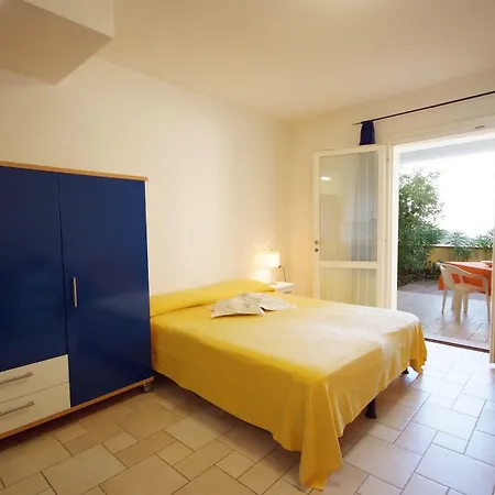 شقة فندقية Nisportino Domus 2*